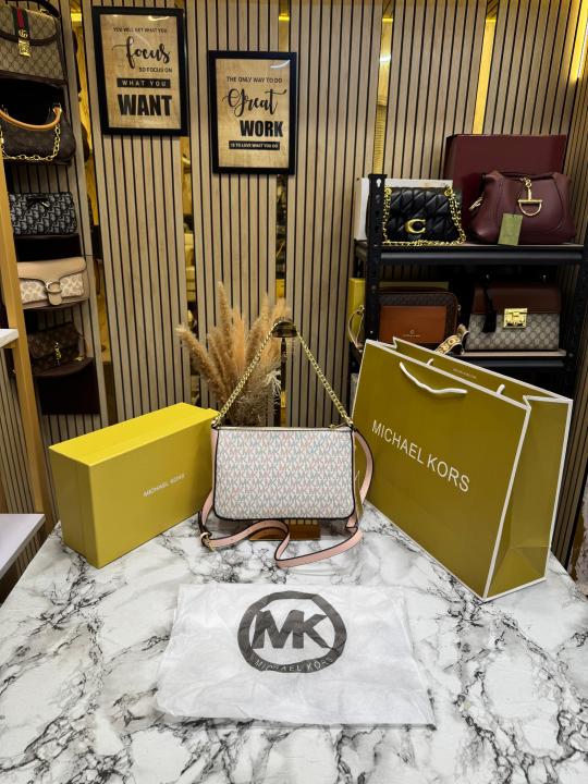 Michael Kor_s Pvc Jet Set Signature Monogram Crossbody Bag With Chain Strap Shoulder Strap With Box Carry Bag & Dust Bag (Pink)