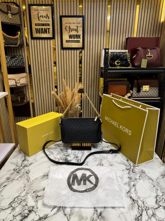 Michael Kor_s Pvc Jet Set Signature Monogram Crossbody Bag With Chain Strap Shoulder Strap With Box Carry Bag & Dust Bag (Black)