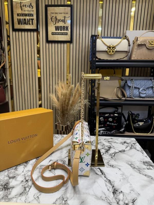 Loui_s Vuitton X Takashi Side Trunk Premium Quality With Box And Dust Bag (13147) (White-Flower)