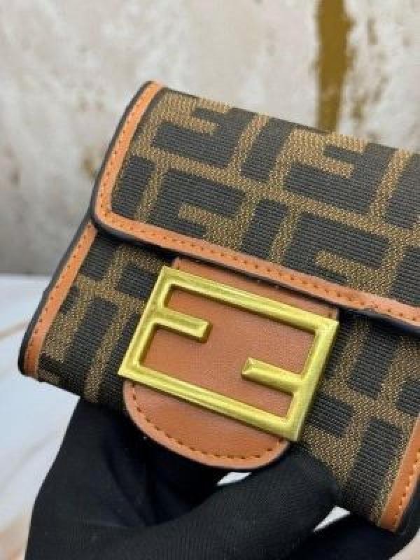 Fend_i Zucca Premium Tri-Fold Wallet (3142-2 Caramel)