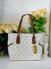 michae_l kors Voyager Tote Bag With Dust Bag (Beige-4616)