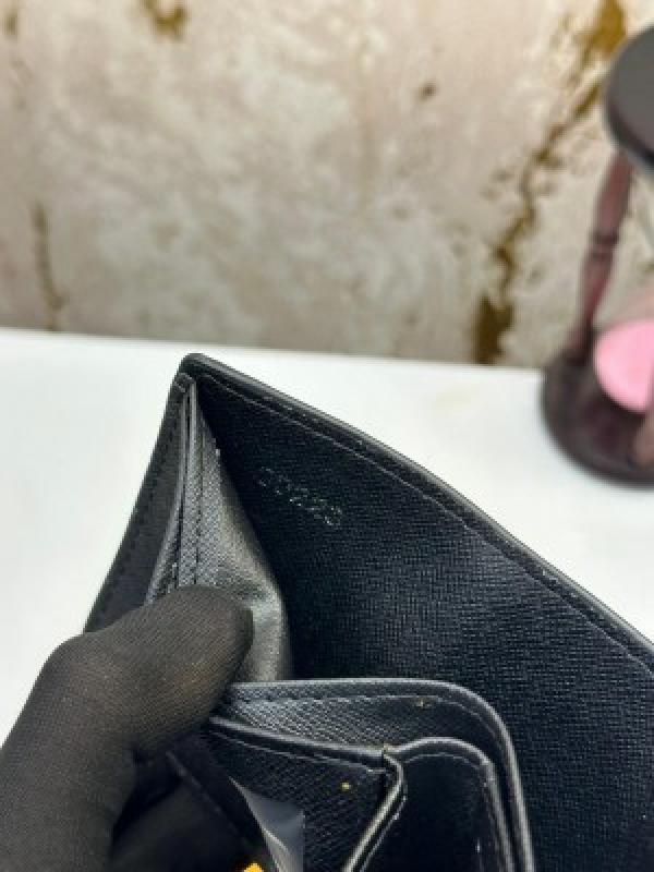LOUI.S_VUITTON PREMIUM WALLET WITH OG BOX MODEL NO - 31