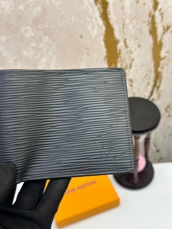 LOUI.S_VUITTON PREMIUM WALLET WITH OG BOX MODEL NO - 31