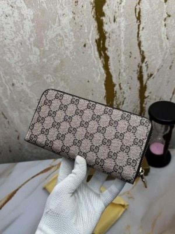 GUCC_I LONG ZIP AROUND WALLET WITH OG BOX AND DUST BAG (APRICOT SNAKE) 60017