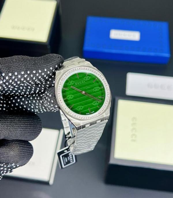 GUCC_I WATCH M-279