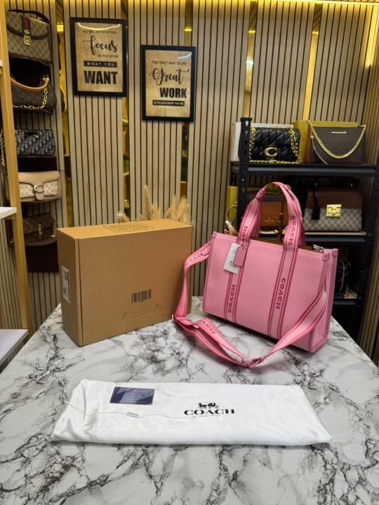 Coac_h Smith Signature Tote Bag With Crossbody Strap And Dust Bag (Pink) (C8866)