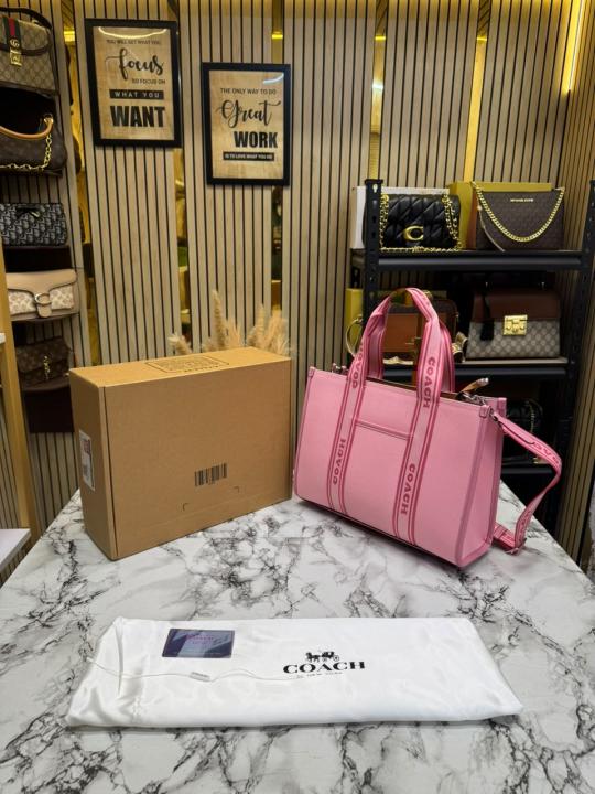 Coac_h Smith Signature Tote Bag With Crossbody Strap And Dust Bag (Pink) (C8866)