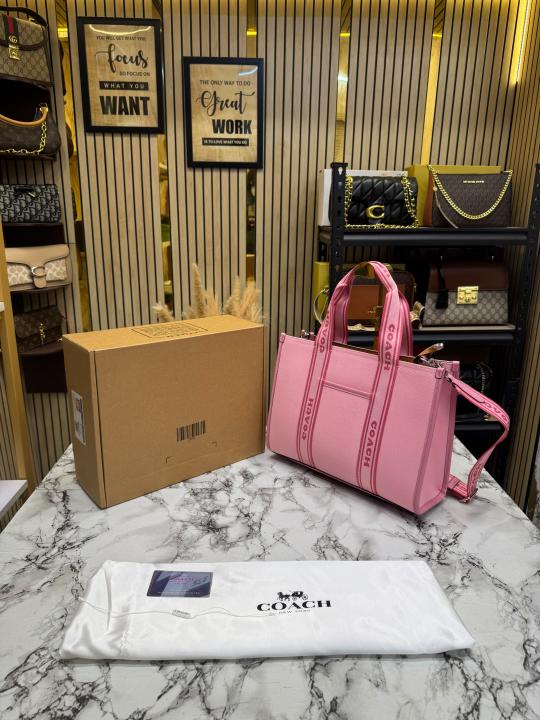Coac_h Smith Signature Tote Bag With Crossbody Strap And Dust Bag (Pink) (C8866)