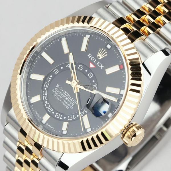 Rolee_x Oyster perpetual Sky Dweller  Z-R Premium