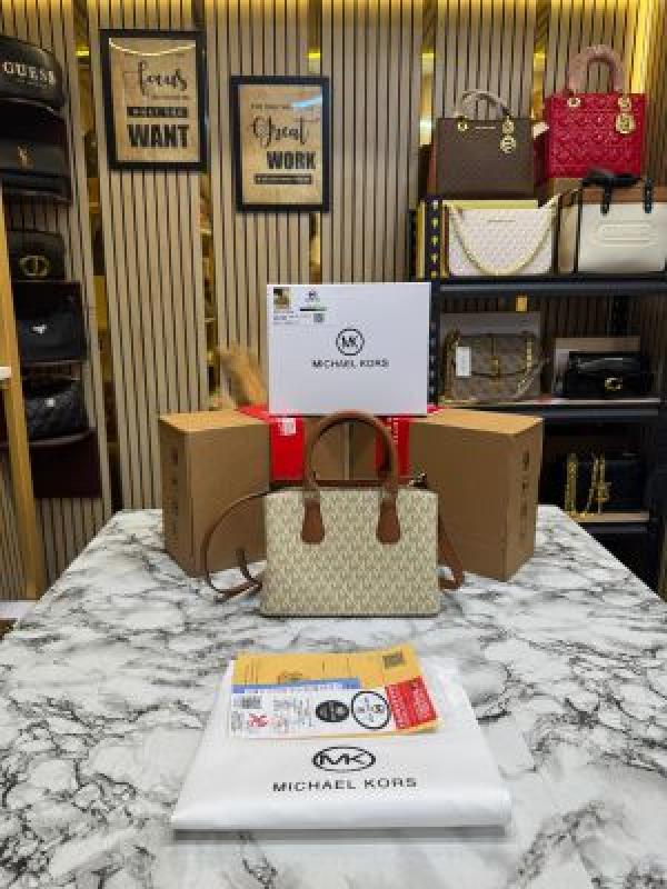 michae_l kors Camille Satchel Hand Bag In Signature logo-print Canvas With Double Og Box And Dust Bag (Beige Brown)