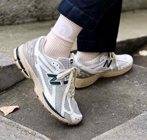 New Balancee 1906R White Green Cream