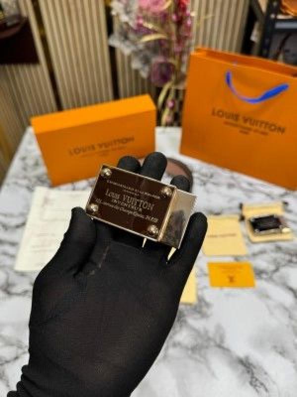 LOUI_S VUITTON BELT COMBO PREMIUM QUALITY WITH OG BOX WITH CARRY BAG (LV-3)