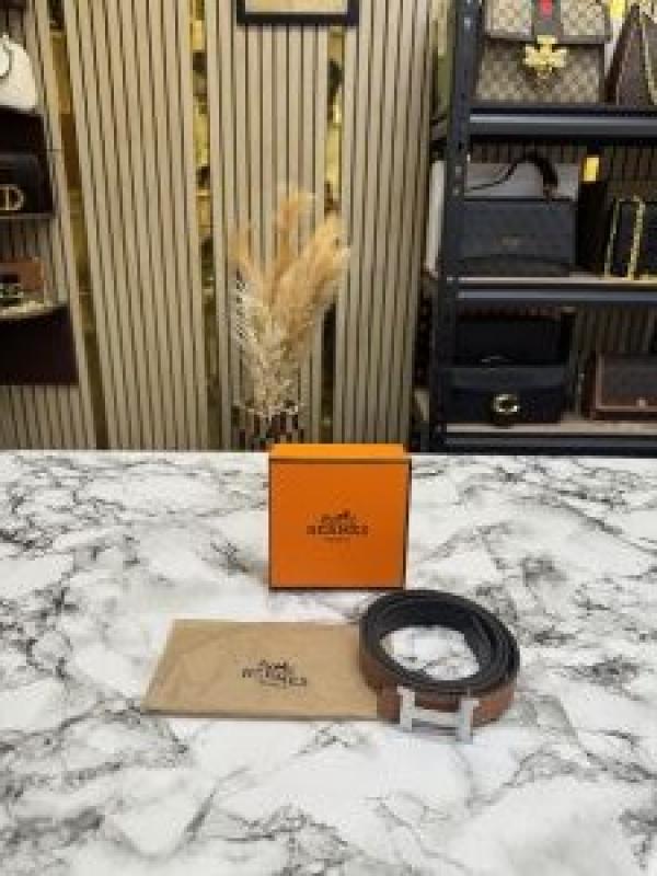 HERME_S PREMIUM BELT WITH OG BOX DUST TAN H50