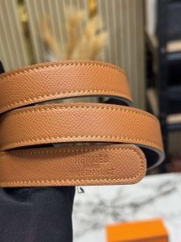 HERME_S PREMIUM BELT WITH OG BOX DUST TAN H50
