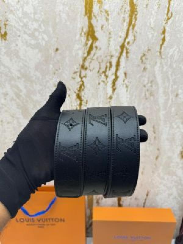 LOUI_S VUITTON BELT COMBO PREMIUM QUALITY WITH OG BOX AND CARRY BAG (LH-15)