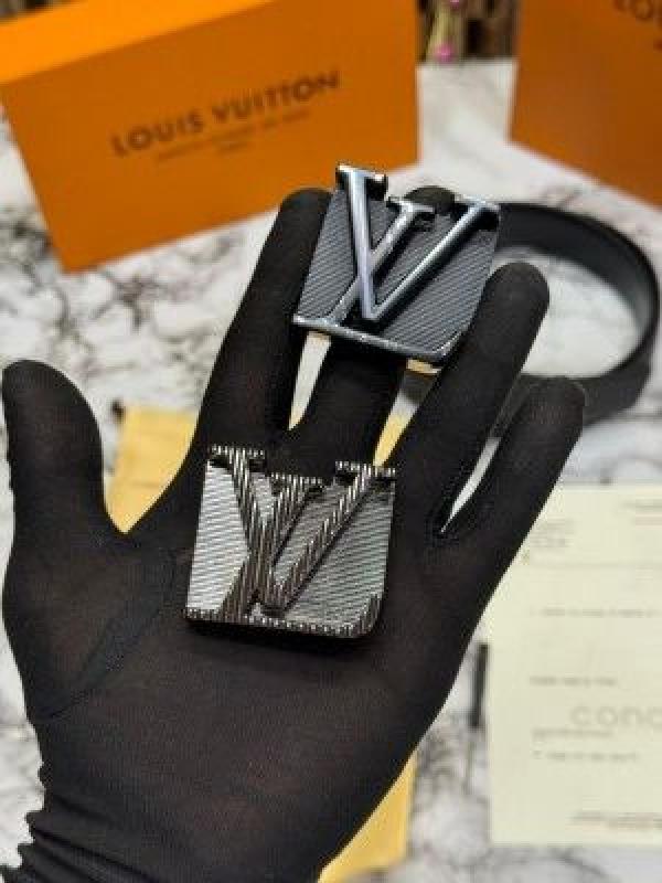 Loui_s vuitton belt combo premium quality with og box with carry bag (lv-9 black)