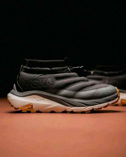 HOKA Kaha 2 Frost Moc GTX Black White