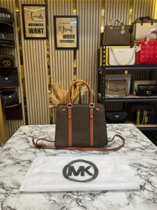 Michaeel Kors Hamilton Premium Quality Handbag With Dust Bag (Brown-1688)