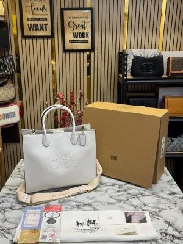 Coac_h Ace_Tote_Bag_Carryall_With_Box_And_Dust_Bag_(Full_White)