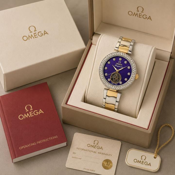 Omeg a Ladymatic Watch For Her 805
