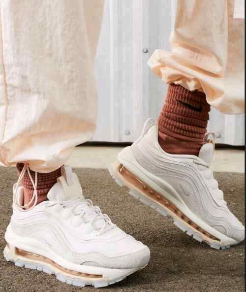nikee airmax 97 FUTURA CREAM