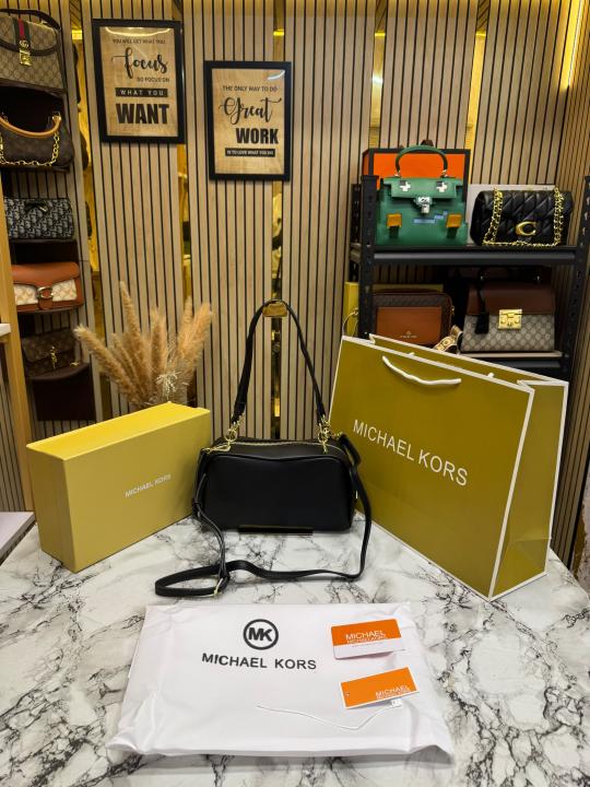Michael Kor_s Charm Shoulder Bag With Box And Dust Bag (Black)