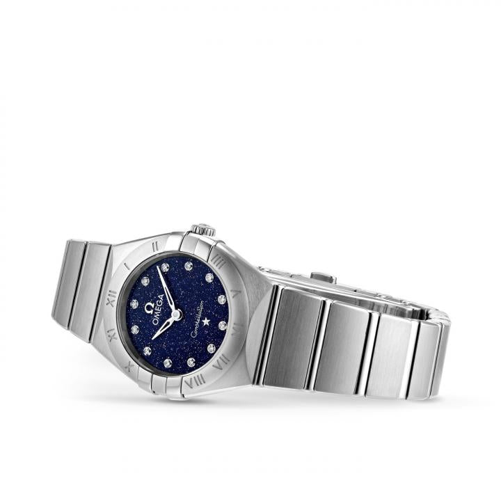 Omegga constellation silver blue galaxy 28 mm 560
