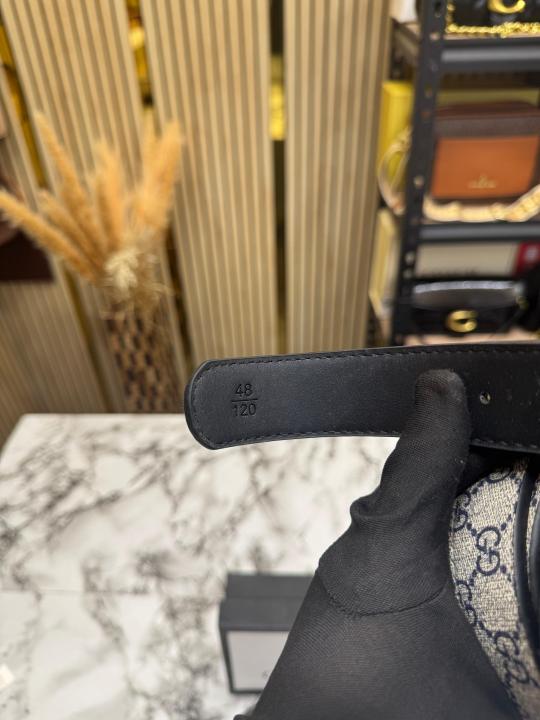 Gucc_i Queen Bee Buckle GG Monogram Leather Belt