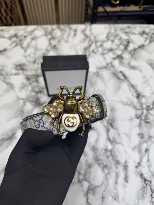 Gucc_i Queen Bee Buckle GG Monogram Leather Belt