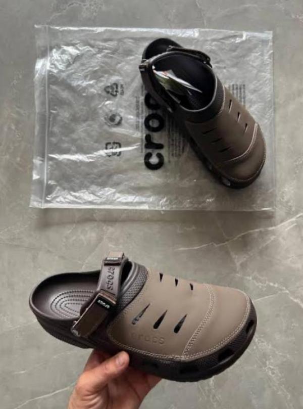 Croc  Yukon vista Brown Clog 654