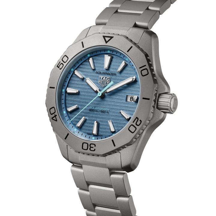 Tag_g Aquaracer Professional 200 Date Automatic Taitanum mate