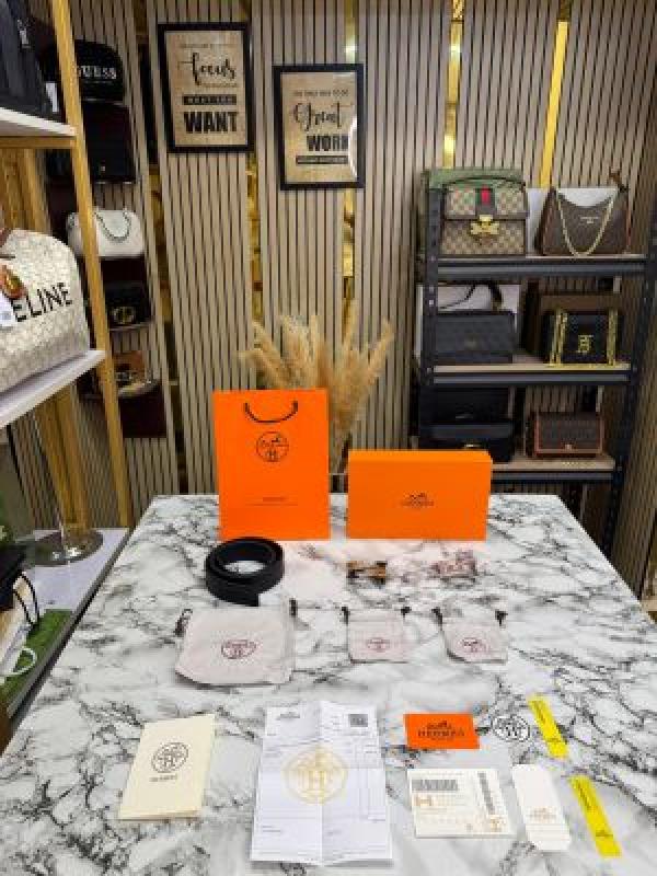 HERME_S BELT COMBO WITH CARRY BAG AND DUST BAG WITH CARD AND BILL WITH OG BOX HS-5