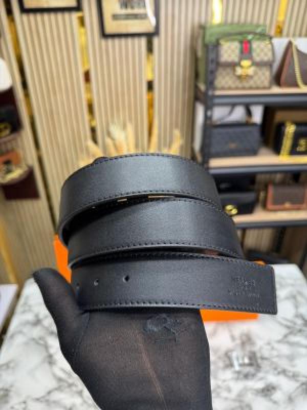 HERME_S BELT COMBO WITH CARRY BAG AND DUST BAG WITH CARD AND BILL WITH OG BOX HS-5
