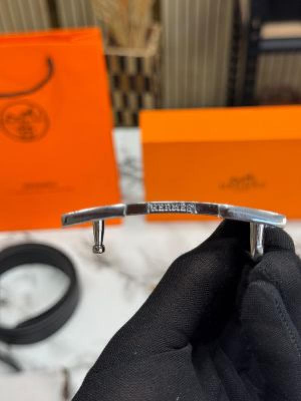 HERME_S BELT COMBO WITH CARRY BAG AND DUST BAG WITH CARD AND BILL WITH OG BOX HS-5