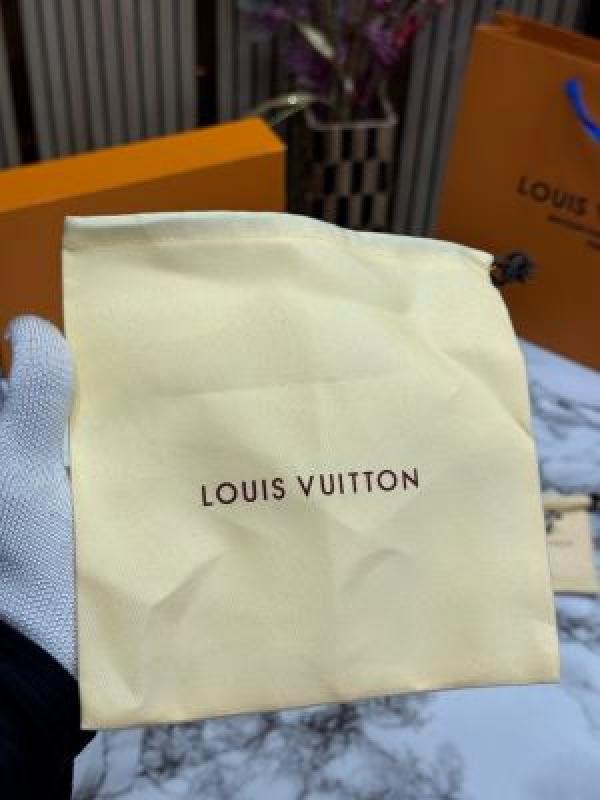 Loui_s vuitton belt combo premium quality with og box with carry bag (lv-8)