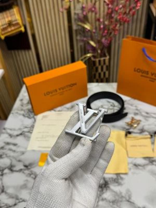 LOUI_S VUITTON BELT COMBO PREMIUM QUALITY WITH OG BOX AND CARRY BAG (LV-7)