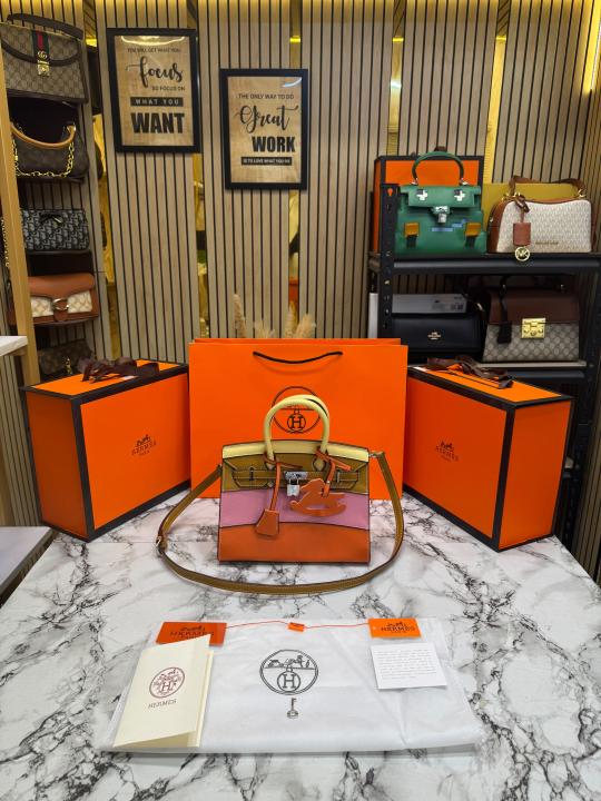 Herme_s Limited Edition Colorblock Birkin Leather Top Handle Bag With Crossbody Strap Including Box And Carry Bag
