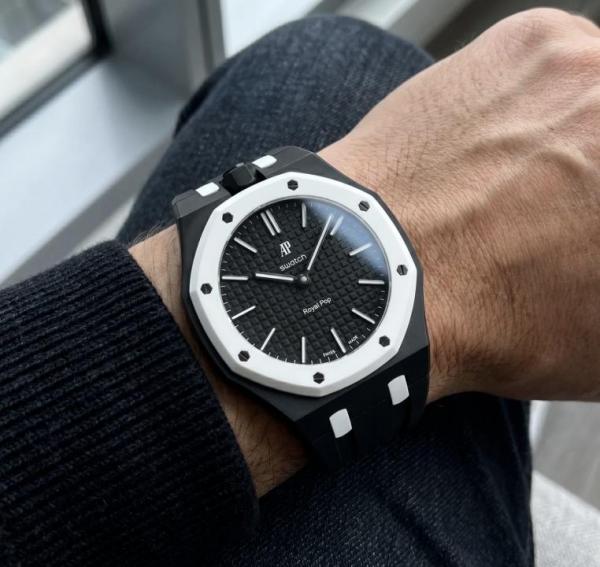 Ap x S Watch With Belt and box Heavy Quality 586