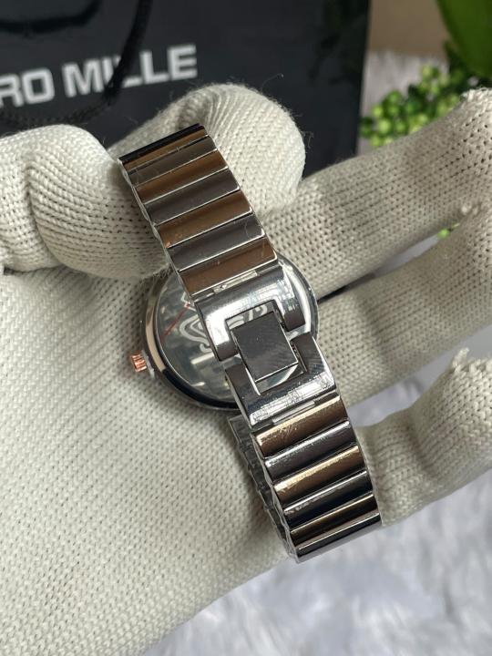 Gucc Women Two Tone Black Dial AT449
