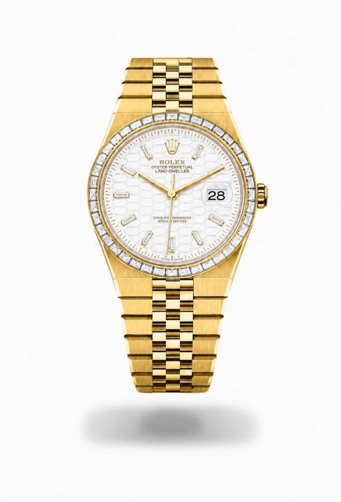 RolexLand-Dweller Diamond-Set Bezel Automatic Gold White Dial