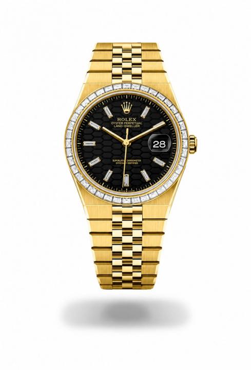 RolexLand-Dweller Diamond-Set Bezel Automatic Gold Black Dial