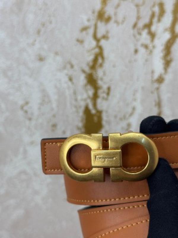 Salvator.e_ferragamo_premium_belt_with_box_and_dustybag_(f42-tan)