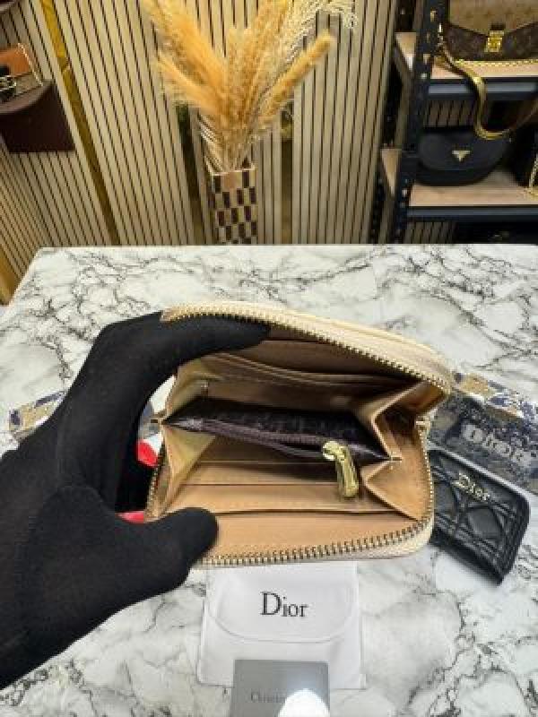 DIO_R CANNAGE QUILTED ZIPPER WALLET INCLUDES BOX AND DUST BAG (DXD001-BEIGE)
