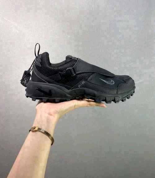 nikee ACG Phassad Black