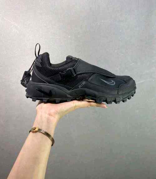 nikee ACG Phassad Black