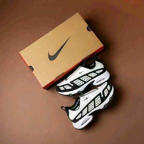 Nikee Airmax SNDR Black White