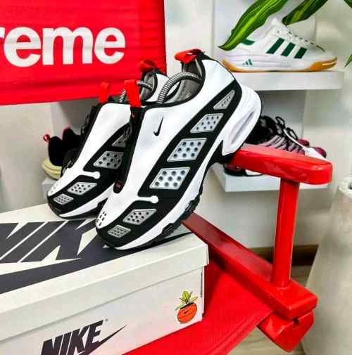 Nikee Airmax SNDR Black White
