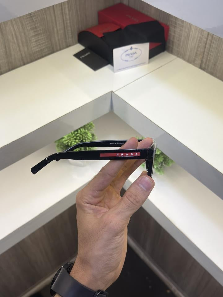 Prad a 3835 Glossy black Yellow lens