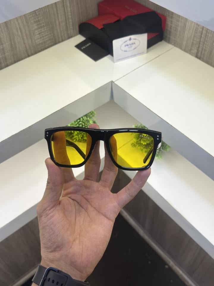 Prad a 3835 Glossy black Yellow lens