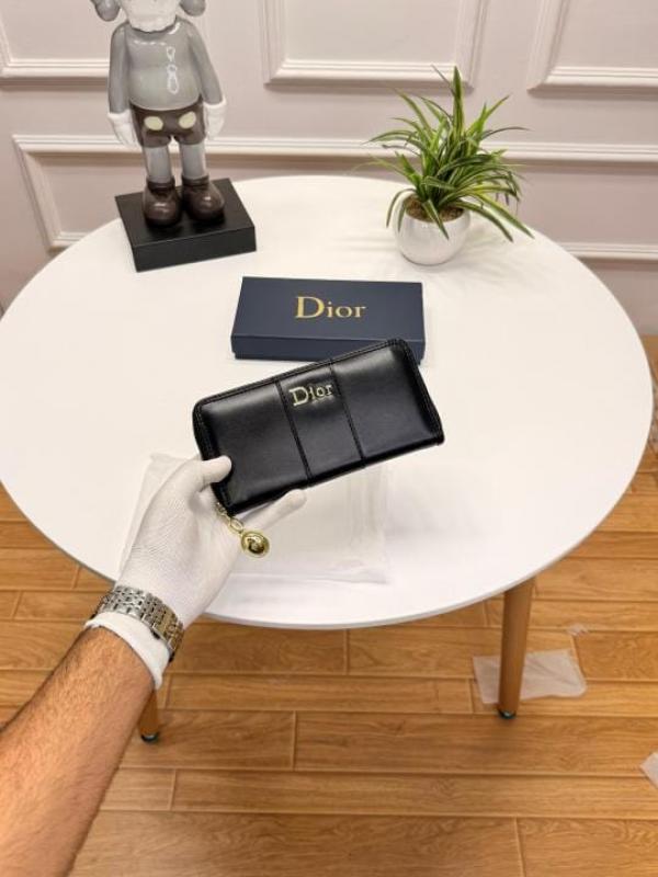DIO_R PREMIUM WOMENS ZIPPER WALLET WID OG BOX ETC11